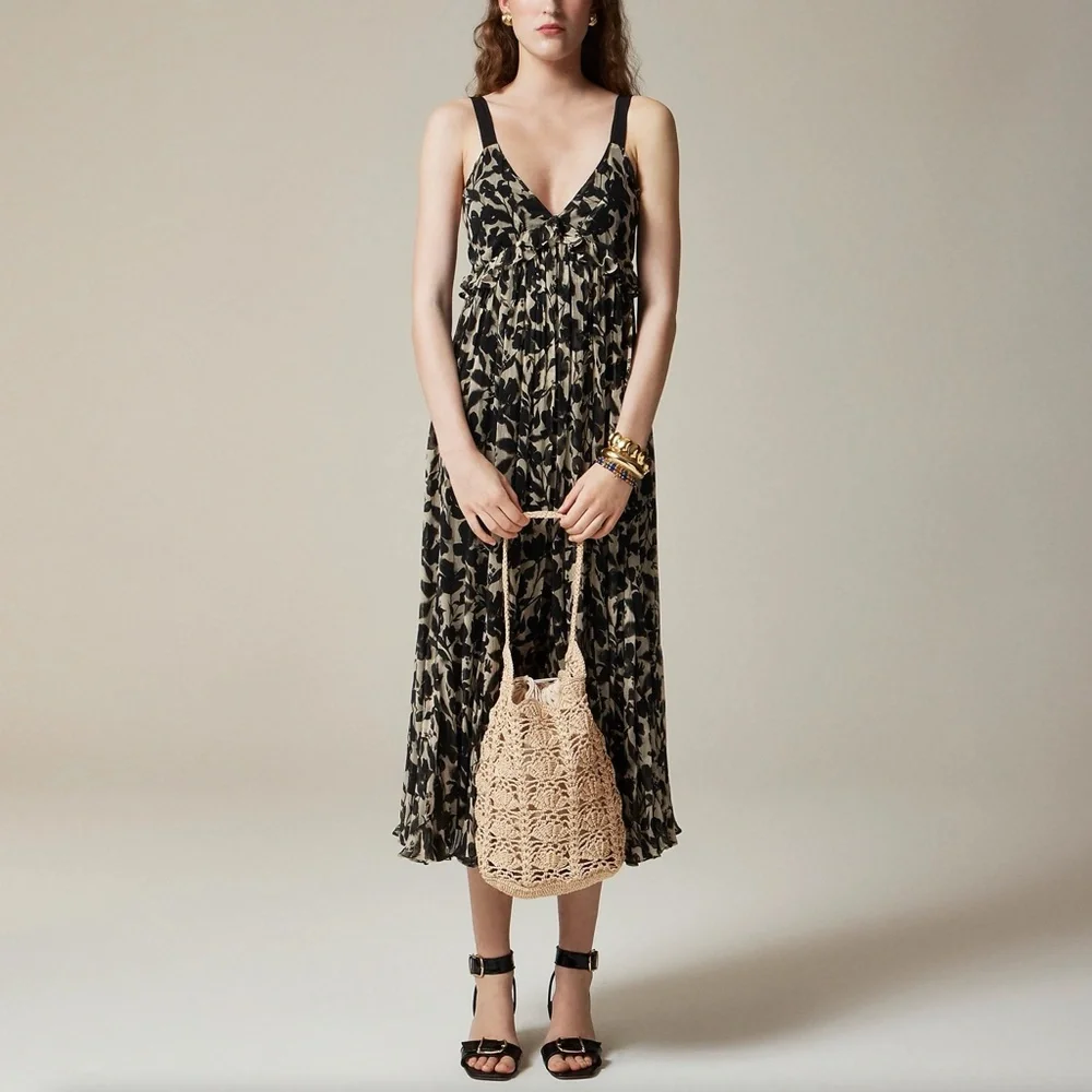 350. J. CREW Handknotted faux-raffia bucket bag $138 Like New - Picture 4 of 6